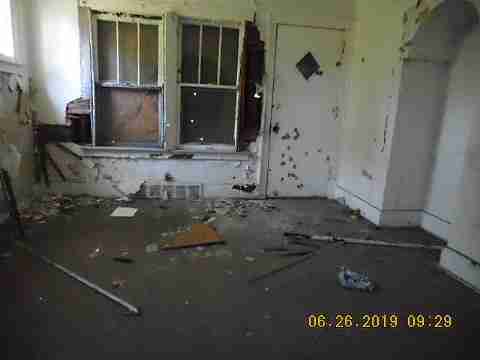 15714 Petosky (14)_m.jpg